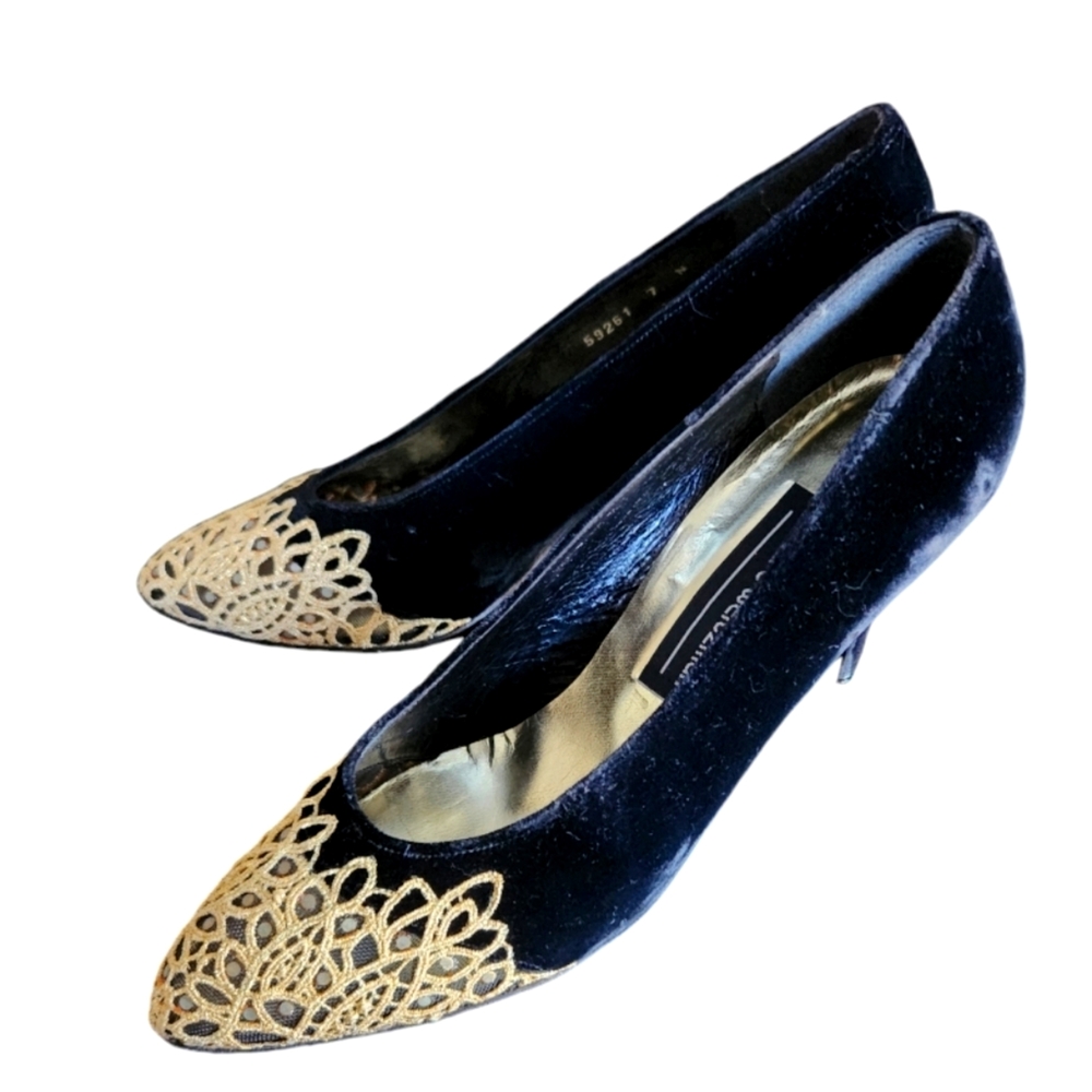 Stuart Weitzman GOLD lace black velvet pumps.